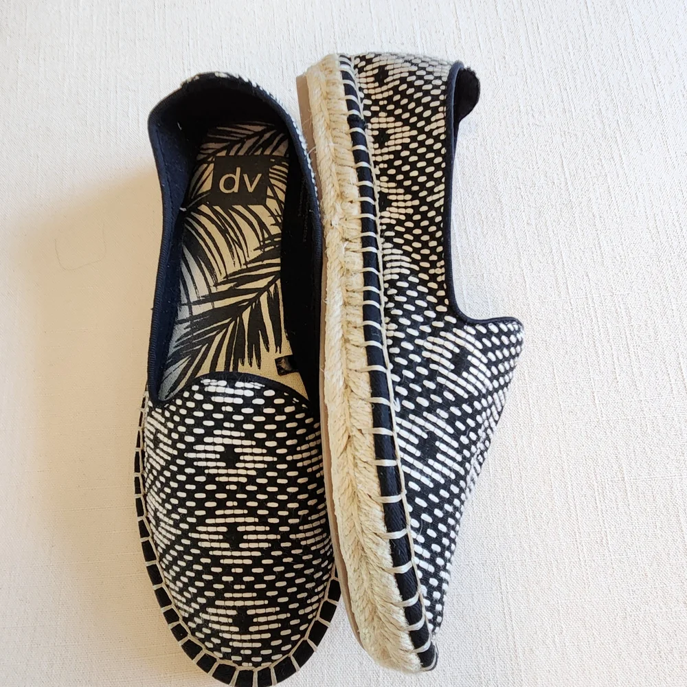 DV by Dolce Vita Women's Black and White Patterned Loafers - Picture 2 of 4